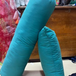 ১ টি মাথার বালিশ ১ টি কোল বালিশ